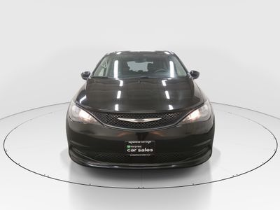 2023 Chrysler Voyager - Photo 2