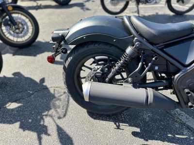 2025 Honda Rebel 300 - Photo 12