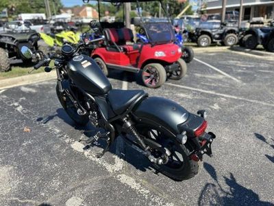 2025 Honda Rebel 300 - Photo 4