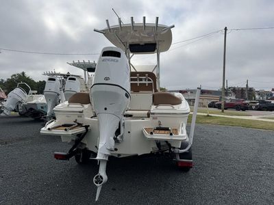 2024 Pioneer Boats Islander 202 - Photo 5