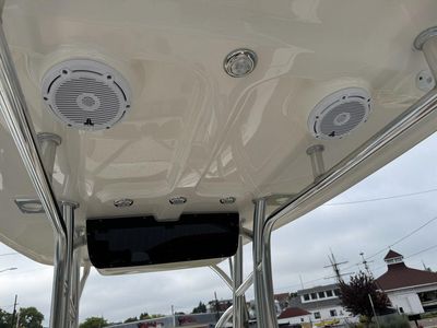 2024 Pioneer Boats Islander 202 - Photo 15