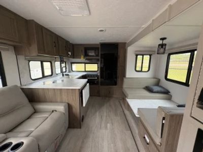 2025 Coachmen Freedom Express Ultra Lite - Photo 7