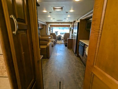 2015 Thor Motor Coach Challenger — engine compartment view
