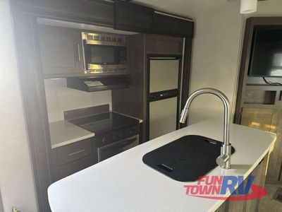 2018 CrossRoads RV Sunset Trail Super Lite - Photo 7