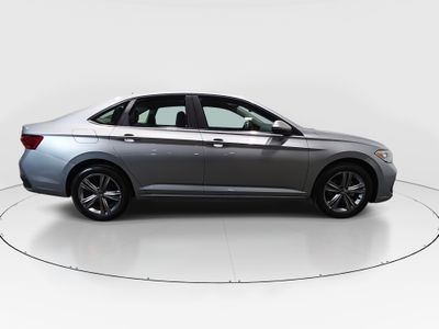 2024 Volkswagen Jetta — photo 8 view