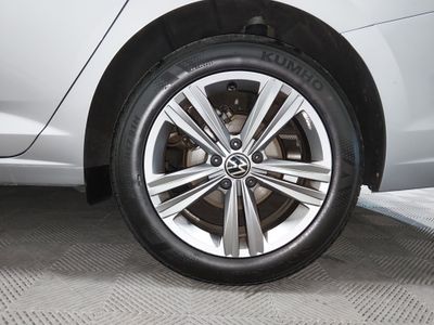 2024 Volkswagen Jetta — photo 10 view