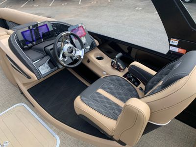 2026 Barletta Lusso L25M - Photo 15