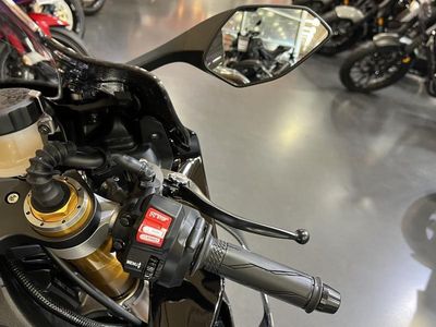 2026 Yamaha YZF-R1M - Photo 9