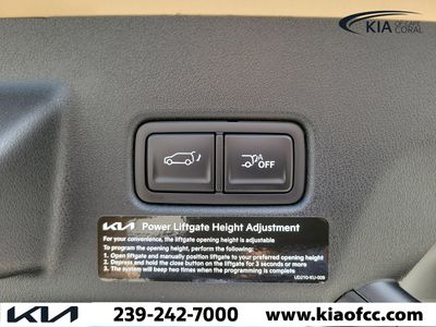 2027 Kia Telluride Hybrid - Photo 12