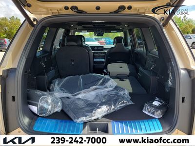 2027 Kia Telluride Hybrid - Photo 11