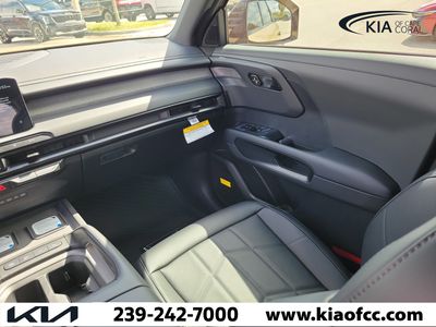 2027 Kia Telluride Hybrid - Photo 18