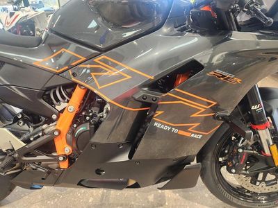 2026 KTM 990 RC R - Photo 10