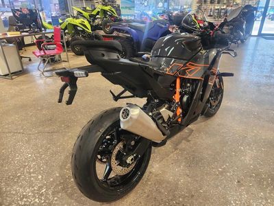 2026 KTM 990 RC R - Photo 9