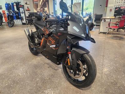 2026 KTM 990 RC R - Photo 4
