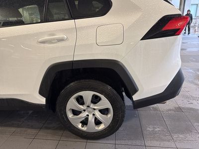 2024 Toyota RAV4 - Photo 3