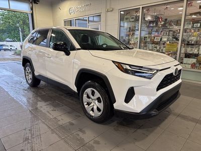2024 Toyota RAV4 - Photo 8