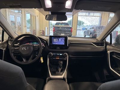 2024 Toyota RAV4 - Photo 11