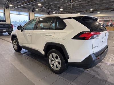 2024 Toyota RAV4 - Photo 4
