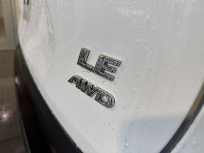 2024 Toyota RAV4 - Photo 12