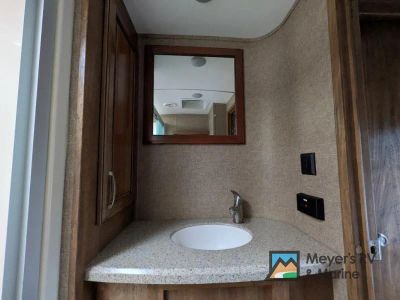 2015 Keystone RV Montana High Country - Photo 27