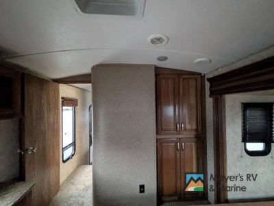 2015 Keystone RV Montana High Country - Photo 33