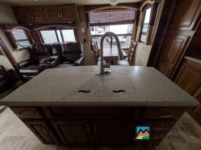 2015 Keystone RV Montana High Country - Photo 10