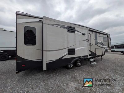 2015 Keystone RV Montana High Country - Photo 3