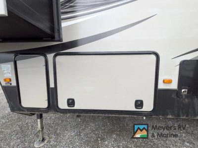 2015 Keystone RV Montana High Country - Photo 6