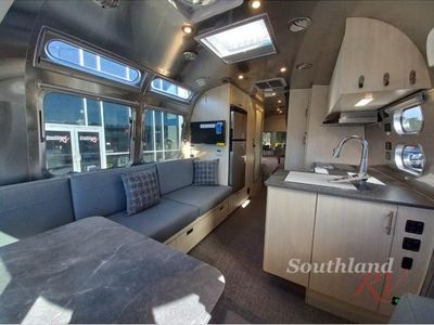 2025 Airstream Flying Cloud - Photo 12