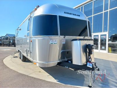 2025 Airstream Flying Cloud - Photo 1