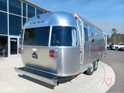 2025 Airstream Flying Cloud - Photo 4