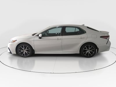2023 Toyota Camry - Photo 4