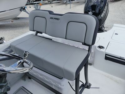 2026 Sea Pro 230 Bay — photo 11 view