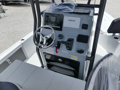 2026 Sea Pro 230 Bay — photo 7 view