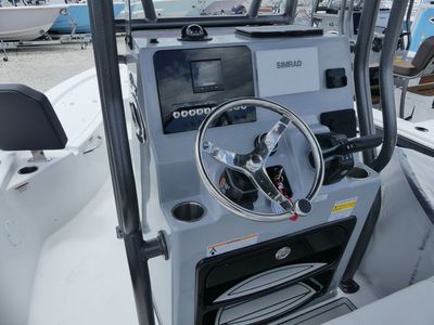 2026 Sea Pro 230 Bay — photo 10 view