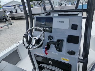 2026 Sea Pro 230 Bay — photo 9 view