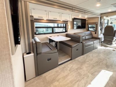 2025 Thor Motor Coach WINDSPORT - Photo 13