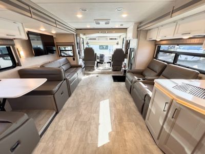 2025 Thor Motor Coach WINDSPORT - Photo 3