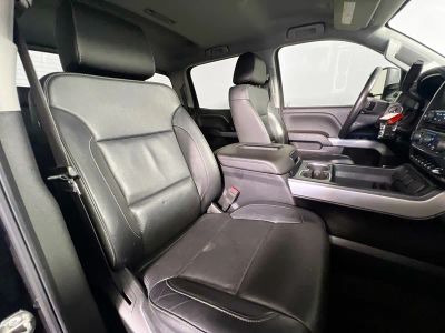 2018 Chevrolet Silverado 2500HD — photo 26 view