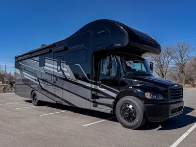 2026 Thor Motor Coach Pasadena - Photo 1