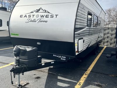 2021 East to West Della Terra - Photo 2