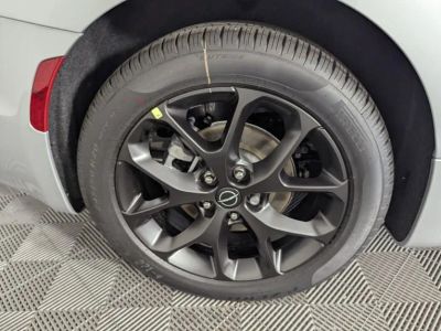 2026 Chrysler Pacifica — photo 10 view