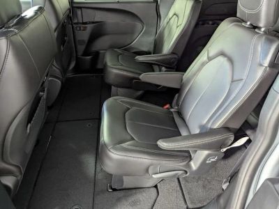 2026 Chrysler Pacifica — photo 15 view