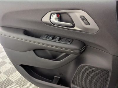 2026 Chrysler Pacifica — photo 28 view