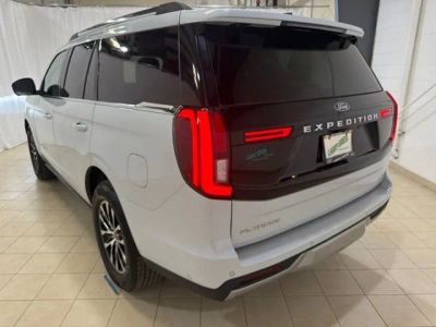 2025 Ford Expedition — detail view