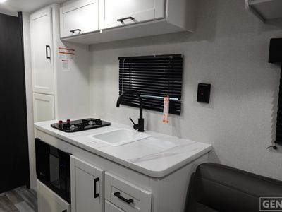 2026 Jayco Jay Flight SLX - Photo 13