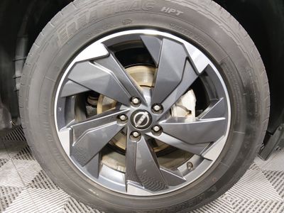 2025 Nissan Rogue - Photo 10