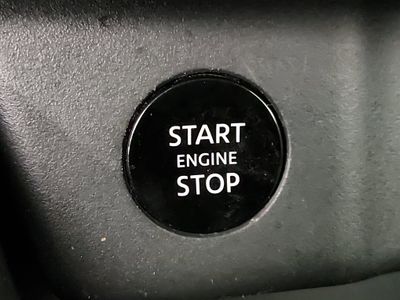 2025 Nissan Rogue — photo 17 view