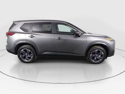 2025 Nissan Rogue — photo 8 view