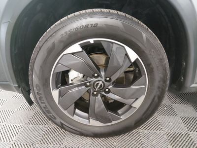 2025 Nissan Rogue — photo 10 view